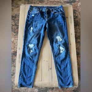 Distressed Blue Jeans White House Black Market Size 6